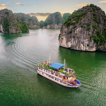 Hotel Sunlight Cruise Ha Long Exteriér fotografie
