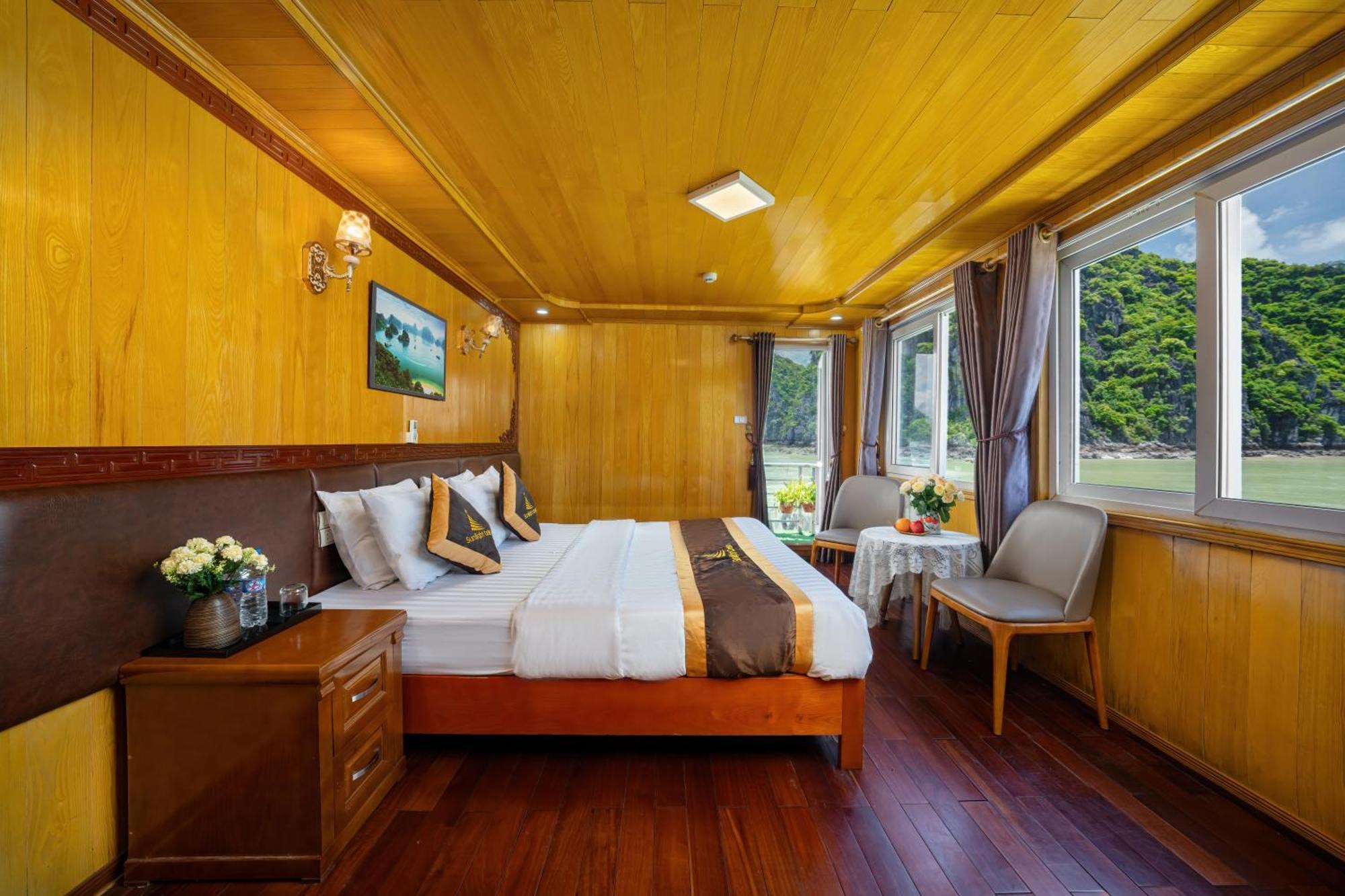 Hotel Sunlight Cruise Ha Long Exteriér fotografie